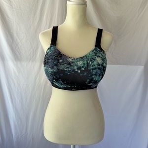 Victoria Secret sports bra 36D